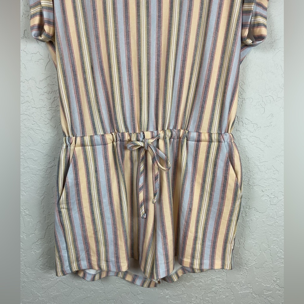 Live Well Lifestyle Romper Shorts Tie Waist Size Medium Pockets - Picture 3 of 8